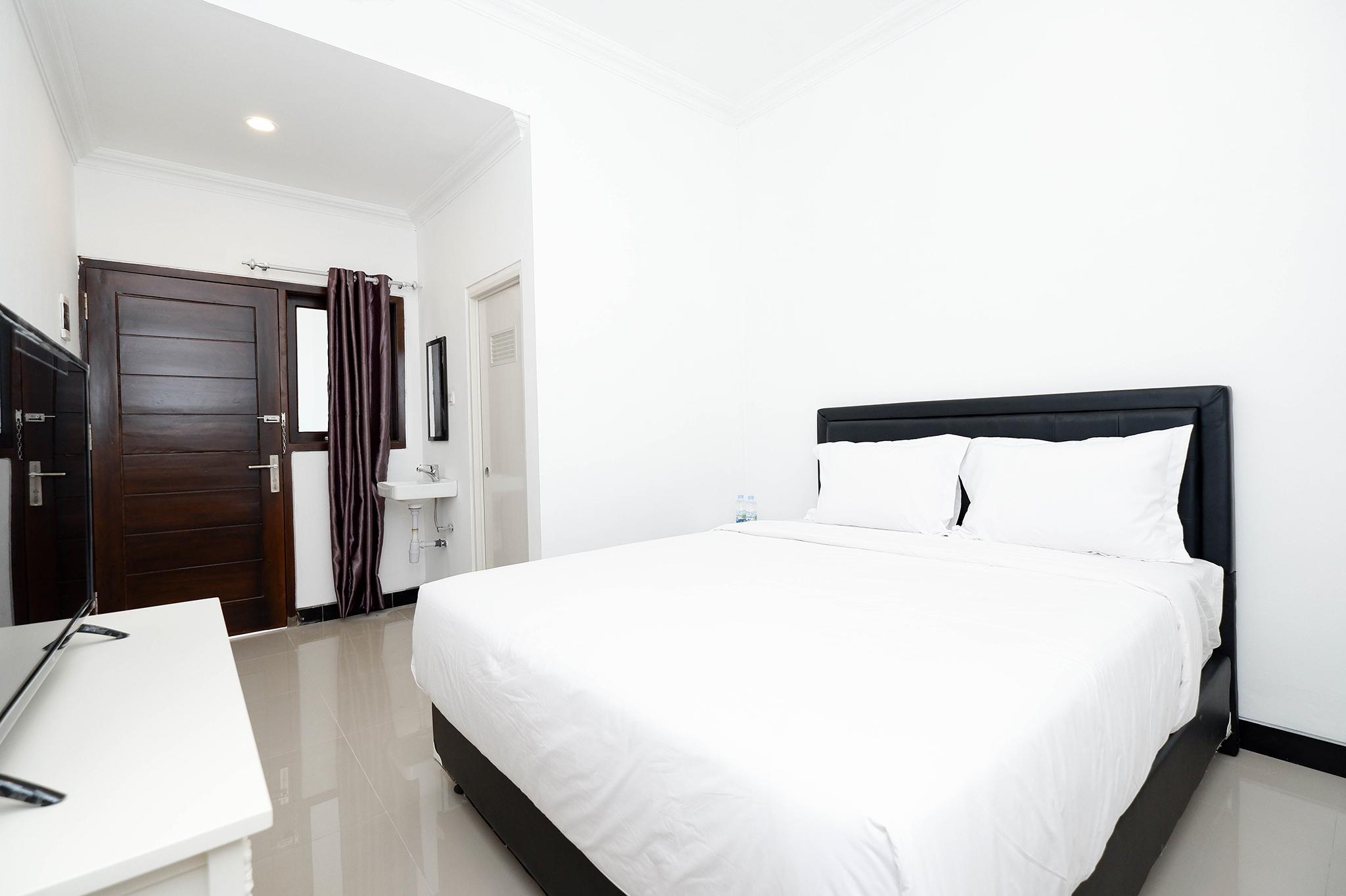 Oyo 1611 Four D'Home Solo Exterior foto