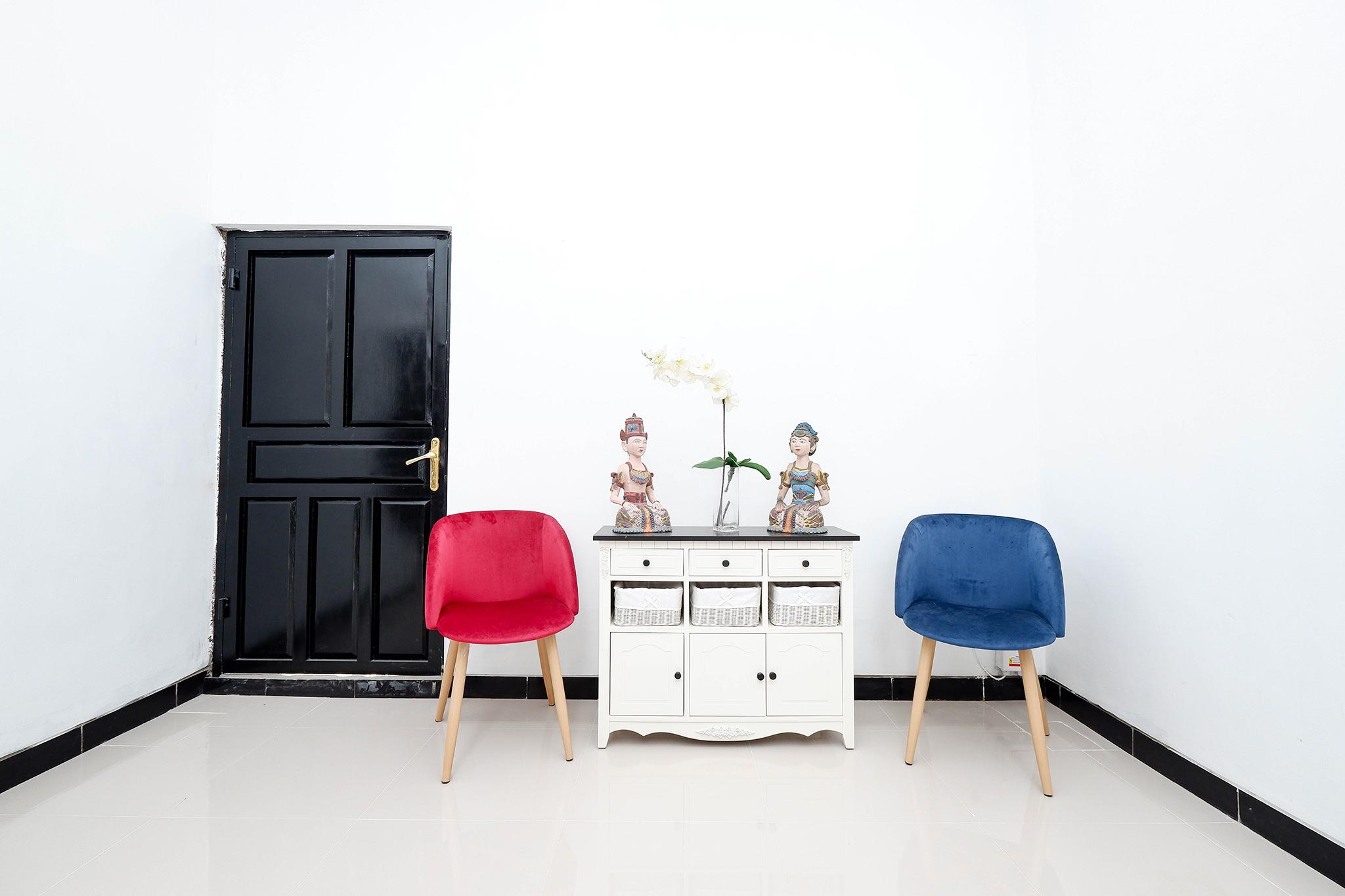 Oyo 1611 Four D'Home Solo Exterior foto