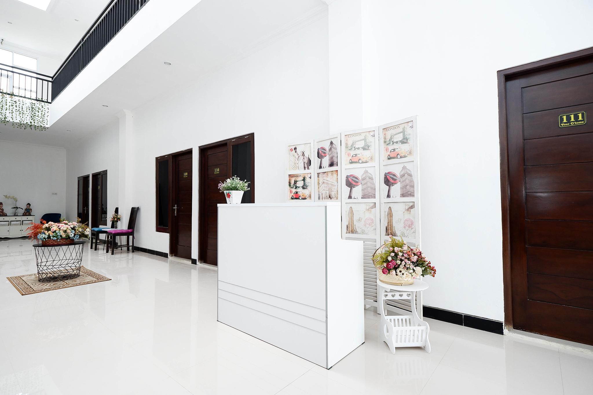 Oyo 1611 Four D'Home Solo Exterior foto
