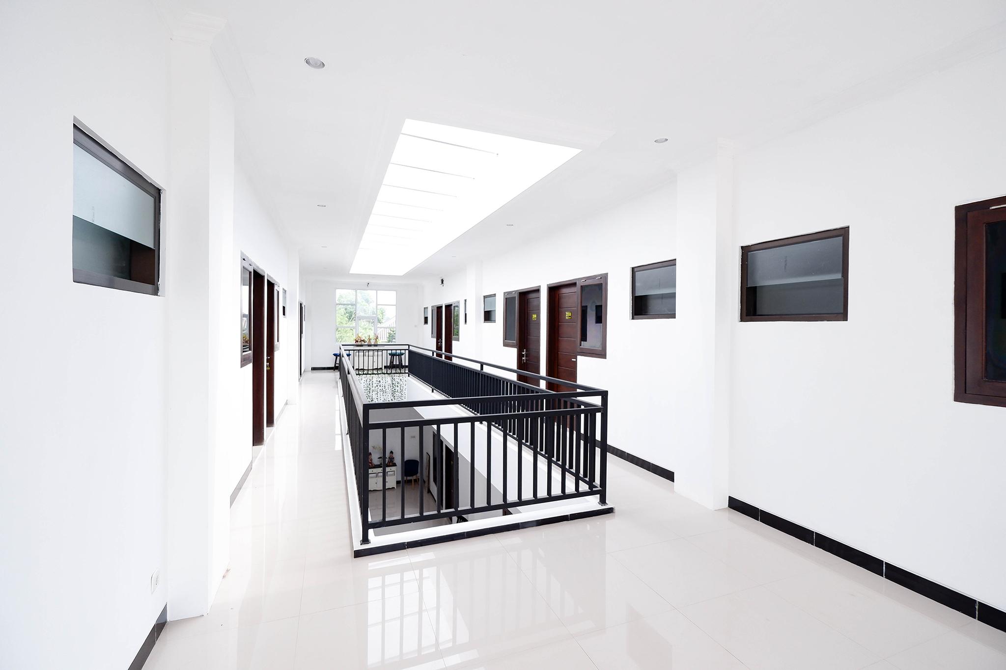 Oyo 1611 Four D'Home Solo Exterior foto