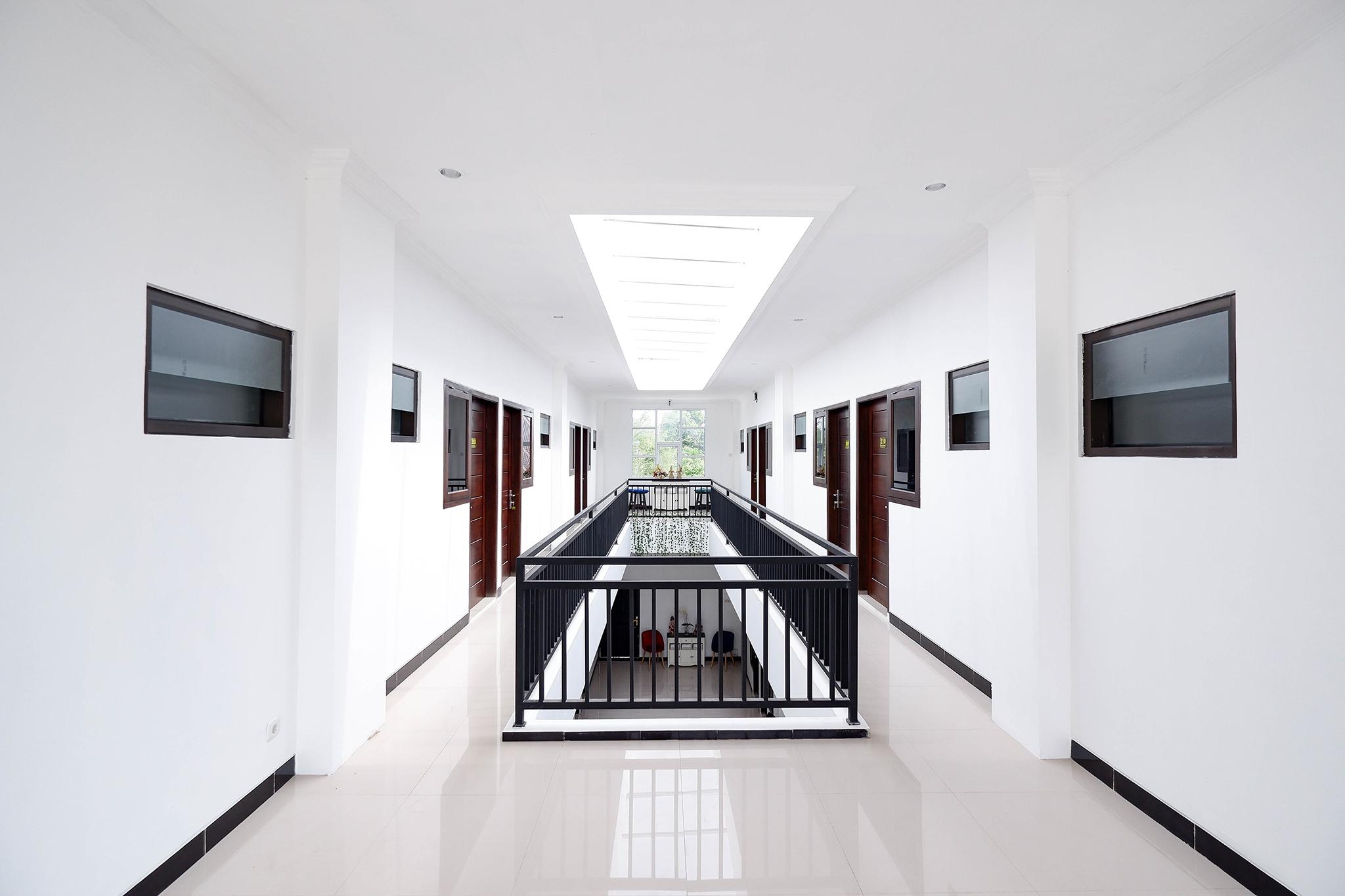 Oyo 1611 Four D'Home Solo Exterior foto