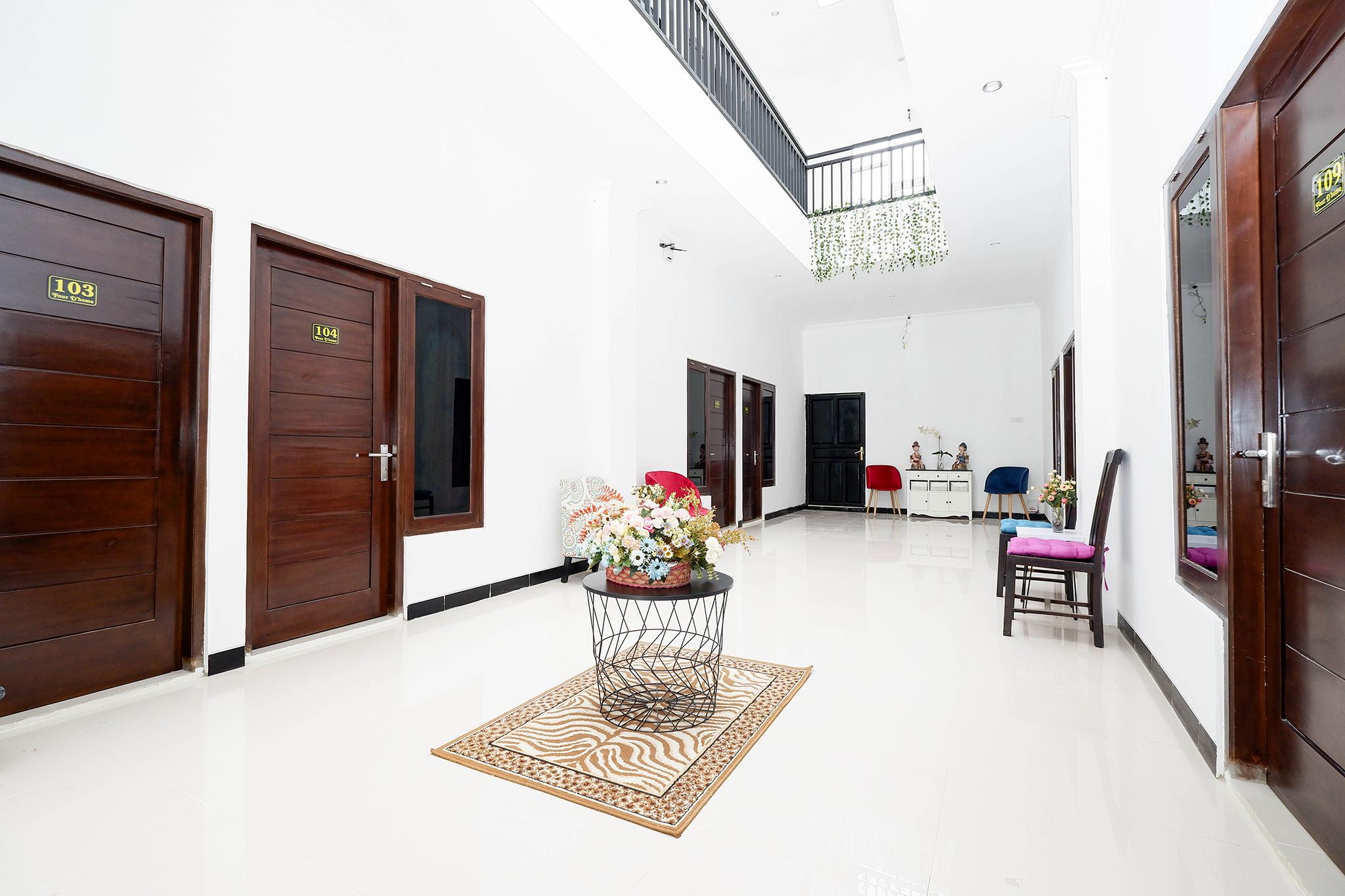 Oyo 1611 Four D'Home Solo Exterior foto